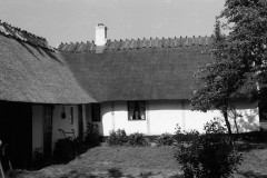 Palssonhuset-frestaurerat-1986-gardstunet