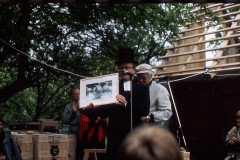 Palssonhuset-taklag-prasten-Per-Hammar-far-midsgudstjtavla-1986-th-Per-R